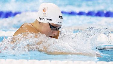 epa11510949 Tes Schouten of Netherlands competes in a Women 200m Breaststroke heat of the Swimming competitions in the Paris 2024 Olympic Games, at the Paris La Defense Arena in Paris, France, 31 July 2024.  EPA/FRANCK ROBICHON