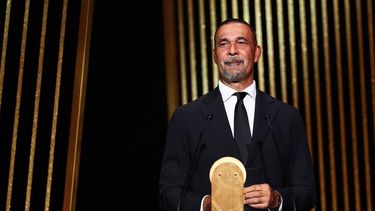 Former Dutch football player Ruud Gullit speaks on stage to give the Kopa Trophy for best under-21 player during the 2024 Ballon d'Or France Football award ceremony at the Theatre du Chatelet in Paris on October 28, 2024. 
FRANCK FIFE / AFP