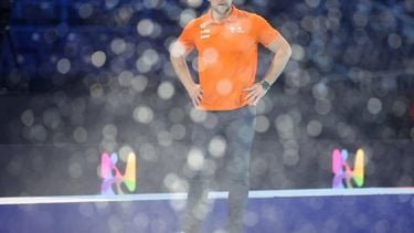 epa12653928 Netherlands' head coach Branko Mitrovic looks on during the European Aquatics Men's Water Polo Championship Group II match between Hungary and Netherlands in Belgrade, Serbia, 16 January 2026.  EPA/ANDREJ CUKIC