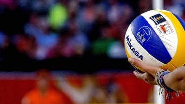 DEN HAAG - Beachvolleyballers Taiana Lima en Fernanda Alves uit Brazilie tegen het Braziliaanse duo Agatha Bednarczuk en Barbara Seixas De Freitas in de finale van het WK beachvolleybal op de Haagse Hofvijver. ANP SANDER KONING