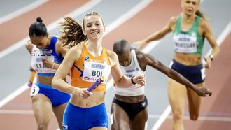 GLASGOW -  Femke Bol in actie op de 4x400 meter estafette, tijdens de laatste dag van de wereldkampioenschappen indooratletiek in Schotland. ANP ROBIN VAN LONKHUIJSEN