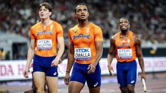 TOKIO - Jonas Phijffers, Eugene Omalla en Ramsey Angela op het onderdeel 4x400 meter estafette  tijdens de WK atletiek in het Japan National Stadium. ANP ROBIN VAN LONKHUIJSEN