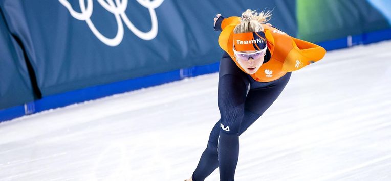 MILAAN - Merel Conijn tijdens een training in het Milano Speed Skating Stadium. De langebaanschaatsers bereiden zich voor op hun deelname aan de Olympische Winterspelen. SEM VAN DER WAL / ANP