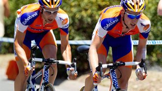 epa03072175 Rabobank Cycling Team riders The Netherland's Tom Leezer (L) and Jos Van Emden during stage six of Tour Down Under, Adelaide City Circuit, in Adelaide, Australia, 22 January 2012.  EPA/BEN MACMAHON AUSTRALIA AND NEW ZEALAND OUT