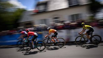 Saint-Michel-Mavic-Auber93 team Marion Bunel (C) competes during the Elit road women French championships cycling race, in Saint-Martin-de-Landelles, western France, on June 22, 2024. 
LOIC VENANCE / AFP