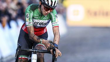 Italian Sara Casasola crosses the finish line of the women's elite 