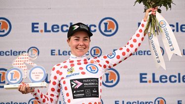 Parkhotel Valekenburg's Dutch rider Femke Markus celebrates her best climber's polka dot jersey on the podium at the end of the 2nd stage of the new edition of the Women's Tour de France cycling race, 136,4 km between Meaux and Provins, on July 25, 2022. 
Jeff PACHOUD / AFP