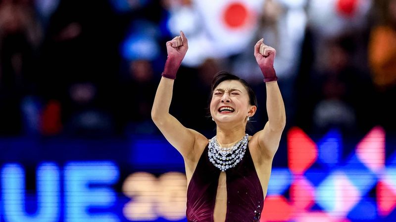epa12855203 Kaori Sakamoto of Japan celebrates in the Women Free Skating during the ISU Figure Skating World Championships 2026 in Prague, Czech Republic, 27 March 2026.  EPA/MARTIN DIVISEK