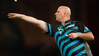epa11052218 Rob Cross of the United Kingdom throws during the Paddy Power World Darts Championship at Alexandra Palace in London, Britain, 01 January 2024.  EPA/DAVID CLIFF EDITORIAL USE ONLY. No use with unauthorized audio, video, data, fixture lists, club/league logos, 'live' services or NFTs. Online in-match use limited to 120 images, no video emulation. No use in betting, games or single club/league/player publications.