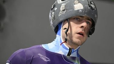 epa12726806 Vladyslav Heraskevych of Ukraine wears a helmet in memory of the Ukrainian athletes who died in the war during the Men's Skeleton training session at the Milano Cortina 2026 Winter Olympic Games, in Cortina d'Ampezzo, Italy, 11 February 2026.  EPA/DANIEL DAL ZENNARO
