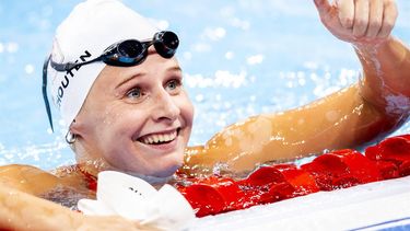 PARIJS - Tes Schouten na afloop van de halve finale 200 meter school slag op de vijfde dag van het zwemmen op de Olympische Spelen. ANP KOEN VAN WEEL