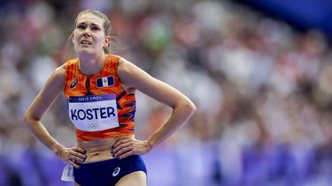 PARIJS - Maureen Koster tijdens op de 5000 meter op de Olympische Spelen. ANP ROBIN VAN LONKHUIJSEN