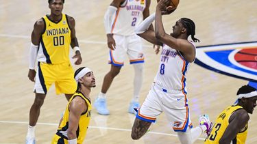 epa12180224 Oklahoma City Thunder forward Jalen Williams (2-R) shoots the ball during the second half of game five of the NBA finals between the Oklahoma City Thunder and the Indiana Pacers at the Paycom Center in Oklahoma City, Oklahoma, USA, 16 June 2025.  EPA/MANUELA SOLDI SHUTTERSTOCK OUT