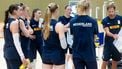 ARNHEM - De TeamNL Volleybaldames met bondscoach Felix Koslowski tijdens een training voorafgaand aan een speelronde van de Volleyball Nations League in Nederland en het WK volleybal in Thailand. ANP IRIS VAN DEN BROEK