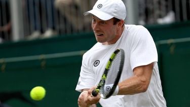 epa11450291 Botic van de Zandschulp of the Netherlands in action during the Men's 1st round match against Liam Broady of Britain at the Wimbledon Championships, Wimbledon, Britain, 01 July 2024.  EPA/TIM IRELAND  EDITORIAL USE ONLY