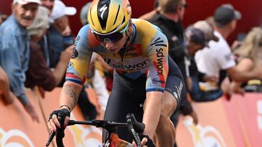 epa13130657 Dutch cyclist Lorena Wiebes of Team SD Worx-Protime wins the first stage of the 4th Tour de Pologne Women cycling race from Tomaszow Lubelski to Zamosc (138,4 km), in Zamosc, Poland, 24 July 2026.  EPA/Wojtek Jargilo POLAND OUT