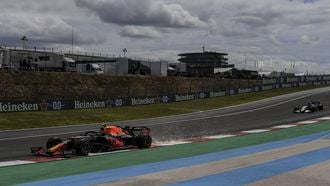 Red Bull's Mexican driver Sergio Perez (L) takes part in the third practice session of the Portuguese Formula One Grand Prix at the Algarve International Circuit in Portimao on May 1, 2021.  
PATRICIA DE MELO MOREIRA / AFP