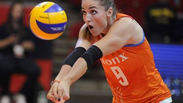 2019-08-29 18:14:19 epa07801817 Myrthe Schoot of The Netherlands in action during the EuroVolley Women 2019 match between Hungary and the Netherlands, in Budapest, Hungary, 29 August, 2019.  EPA/Balazs Czagany HUNGARY OUT
