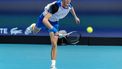 epa11247559 Jannik Sinner of Italy in action against Tomas Machac of the Czech Republic during their men's quarterfinals match at the 2024 Miami Open tennis tournament, in Miami, Florida, USA, 27 March 2024.  EPA/CRISTOBAL HERRERA-ULASHKEVICH