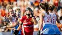 MONCHENGLADBACH - Xan de Waard van Nederland, doelmaker Yibbi Jansen van Nederland, Fay van der Elst van Nederland en Pien Sanders van Nederland vieren de 3-1 tijdens de halve finale tussen Nederland en Spanje op het EK Hockey in het HockeyPark stadion. ANP SEM VAN DER WAL