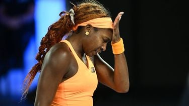 epa12684211 Coco Gauff of USA gestures during her Women's Singles quarter-finals match against Elina Svitolina of Ukraine at the Australian Open tennnis tournament in Melbourne, 27 January 2026.  EPA/JOEL CARRETT  AUSTRALIA AND NEW ZEALAND OUT