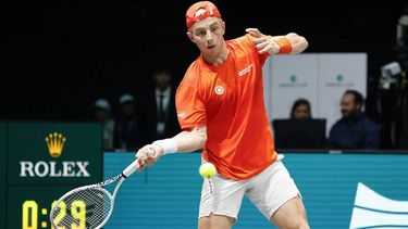 epa11600551 Dutch Tallon Griekspoor in action against Brazilian Thiago Monteiro during their match in the Davis Cup Group Stage Finals between the Netherlands and Brazil in Bologna, Italy, 12 September 2024.  EPA/ELISABETTA BARACCHI