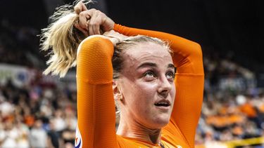 APELDOORN - Marit Raaijmakers reageert na de finale puntenkoers 25 km vrouwen op de vierde dag van de EK baanwielrennen in het Apeldoornse Omnisportcentrum. ANP VINCENT JANNINK
