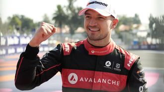2023-01-14 16:25:55 epa10405894 British Jake Dennis of Avalanche-Andretti Formula E celebrates after winning the 2023 Mexico City E-Prix, in Mexico City, Mexico, 14 January 2023.  EPA/Luis Licona