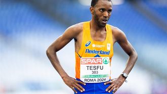ROME - Filmon Tesfu in actie tijdens de halve marathon op de derde dag van de Europese kampioenschappen atletiek. ANP IRIS VAN DEN BROEK