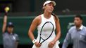 2023-07-11 15:20:47 epa10739654 Jessica Pegula of the USA in action against Marketa Vondrousova of Czech Republic during their Women's Singles quarter final match at the Wimbledon Championships, Wimbledon, Britain, 11 July 2023.  EPA/ISABEL INFANTES   EDITORIAL USE ONLY