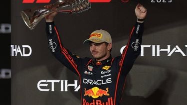 epa12576994 First placed Red Bull Racing driver Max Verstappen of Netherlands poses on the podium after the Formula One Abu Dhabi Grand Prix at the Yas Marina Circuit racetrack in Abu Dhabi, United Arab Emirates, 07 December 2025.  EPA/ALI HAIDER