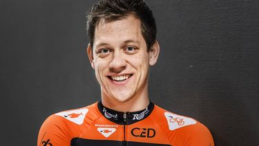 2016-01-09 18:47:27 ROTTERDAM - Portret van Wesley Kreder, renner bij Roompot - Oranje Peloton. ANP REMKO DE WAAL