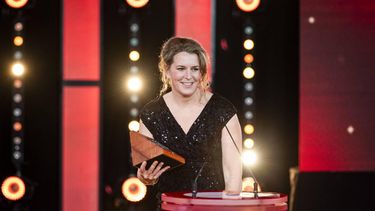ARNHEM - Irene Wüst op het podium na het winnen van de Fanny Blankers-Koen Carrièreprijs van het jaar 2025 tijdens de uitreiking van de sportprijzen tijdens het NOC*NSF Sportgala.  ANP ROBIN VAN LONKHUIJSEN