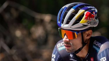 epa11573391 Slovenian rider Primoz Roglic of Red Bull-Bora-Hansgrohe competes during the thirteenth stage of the La Vuelta a Espana cycling race over 176km from Lugo to Puerto de Ancares, Spain, 30 August 2024.  EPA/JAVIER LIZON