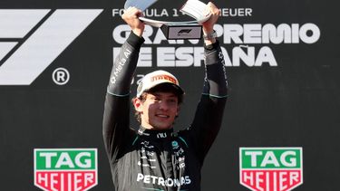 Mercedes' Italian driver Kimi Antonelli celebrates on the podium after the Spanish Formula One Grand Prix at the Madring circuit on September 13, 2026 in Madrid. 
Thomas COEX / AFP