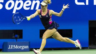 2023-08-29 03:12:55 Germany's Laura Siegemund plays a forehand return to USA's Coco Gauff during the US Open tennis tournament women's singles first round match at the USTA Billie Jean King National Tennis Center in New York City, on August 28, 2023. 
COREY SIPKIN / AFP