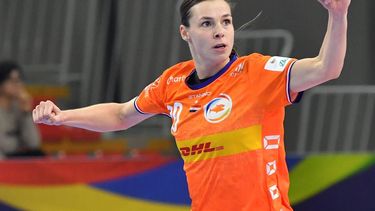 epa10304081 Netherlands' Inger Smits reacts during the main round match between the Netherlands and Spain of the Women EHF EURO 2022 in Skopje, North Macedonia, 13 November 2022.  EPA/GEORGI LICOVSKI