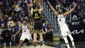 epa11033479 Golden State Warriors guard Klay Thompson (C) shoots a two point basket as Brooklyn Nets guard Spencer Dinwiddie (R) defends  during the fourth quarter of the NBA game between the Golden State Warriors and the Brooklyn Nets in San Francisco, California, USA, 16 December 2023.  EPA/JOHN G. MABANGLO  SHUTTERSTOCK OUT