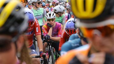 Team SD Worx - Protime's Dutch rider Femke Markus (C) waits with the pack of riders at the start of the fourth edition of the women's Paris-Roubaix one-day classic cycling race, 148,5km between Denain and Roubaix, on April 6, 2024. 
Thomas SAMSON / AFP