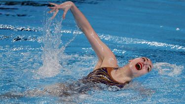 epa11125060 Marloes Steenbeek of the Netherlands competes in the Artistic Swimming Women's Solo Free preliminaries at the FINA World Aquatics Championships in Doha, Qatar, 04 February 2024.  EPA/YURI KOCHETKOV