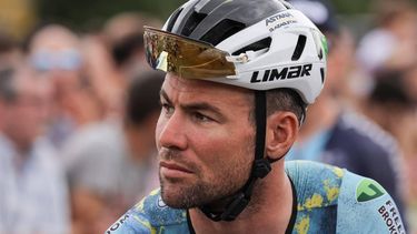 2023-07-03 14:19:02 Astana Qazaqstan Team's British rider Mark Cavendish awaits the start of the 3rd stage of the 110th edition of the Tour de France cycling race, 193,5 km between Amorebieta-Etxano in Northern Spain and Bayonne in southwestern France, on July 3, 2023. 
Thomas SAMSON / AFP