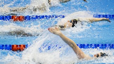 2023-07-26 20:39:49 FUKUOKA - Maaike de Waard in actie in de halve finale 50 meter rug (vrouwen) tijdens de vierde dag van het WK Zwemmen in Japan. ANP KOEN VAN WEEL