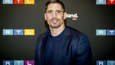 HOOFDDORP -Rico Verhoeven  op de rode loper voorafgaand aan de presentatie van de plannen van RTL waar de genodigden bij worden gepraat over ontwikkelingen en nieuwe programmas. ANP ROBIN UTRECHT