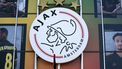 AMSTERDAM - Het voetbalstadion en logo van Ajax, een dag na het abrupte vertrek van Marc Overmars als directeur voetbalzaken. Overmars heeft gedurende een langere periode grensoverschrijdende berichten gestuurd aan vrouwelijke collega's. ANP JEROEN JUMELET