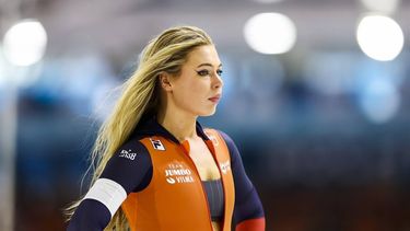 HEERENVEEN - Jutta Leerdam (NED) reageert na de 1000 meter op de EK afstanden. ANP VINCENT JANNINK