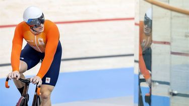 SAINT-QUENTIN-EN-YVELINES - Harrie Lavreysen tijdens het onderdeel keirin (m) bij het baanwielrennen in het Velodrome op de Olympische Spelen. ANP KOEN VAN WEEL