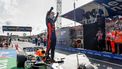 2023-08-26 16:27:43 ZANDVOORT - Max Verstappen (Red Bull Racing) viert zijn poleposition tijdens de kwalificatie voor de F1 Grand Prix van Nederland op het Circuit van Zandvoort op 26 augustus 2023 in Zandvoort, Nederland. ANP SEM VAN DER WAL