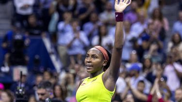 2023-08-29 04:26:10 USA's Coco Gauff celebrates her victory over Germany's Laura Siegemund during the US Open tennis tournament women's singles first round match at the USTA Billie Jean King National Tennis Center in New York City, on August 28, 2023. 
COREY SIPKIN / AFP