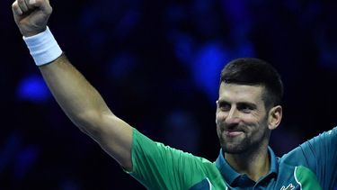 2023-11-13 00:25:27 Serbia's Novak Djokovic celebrates after winning the first round-robin match against Denmark's Holger Rune at the ATP Finals tennis tournament in Turin on November 12, 2023.
 
Tiziana FABI / AFP