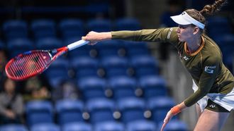 Kazakhstan's Elena Rybakina serves against Canada's Victoria Mboko during their women's singles match at the Pan Pacific Open tennis tournament in Tokyo on October 24, 2025. 
Philip FONG / AFP